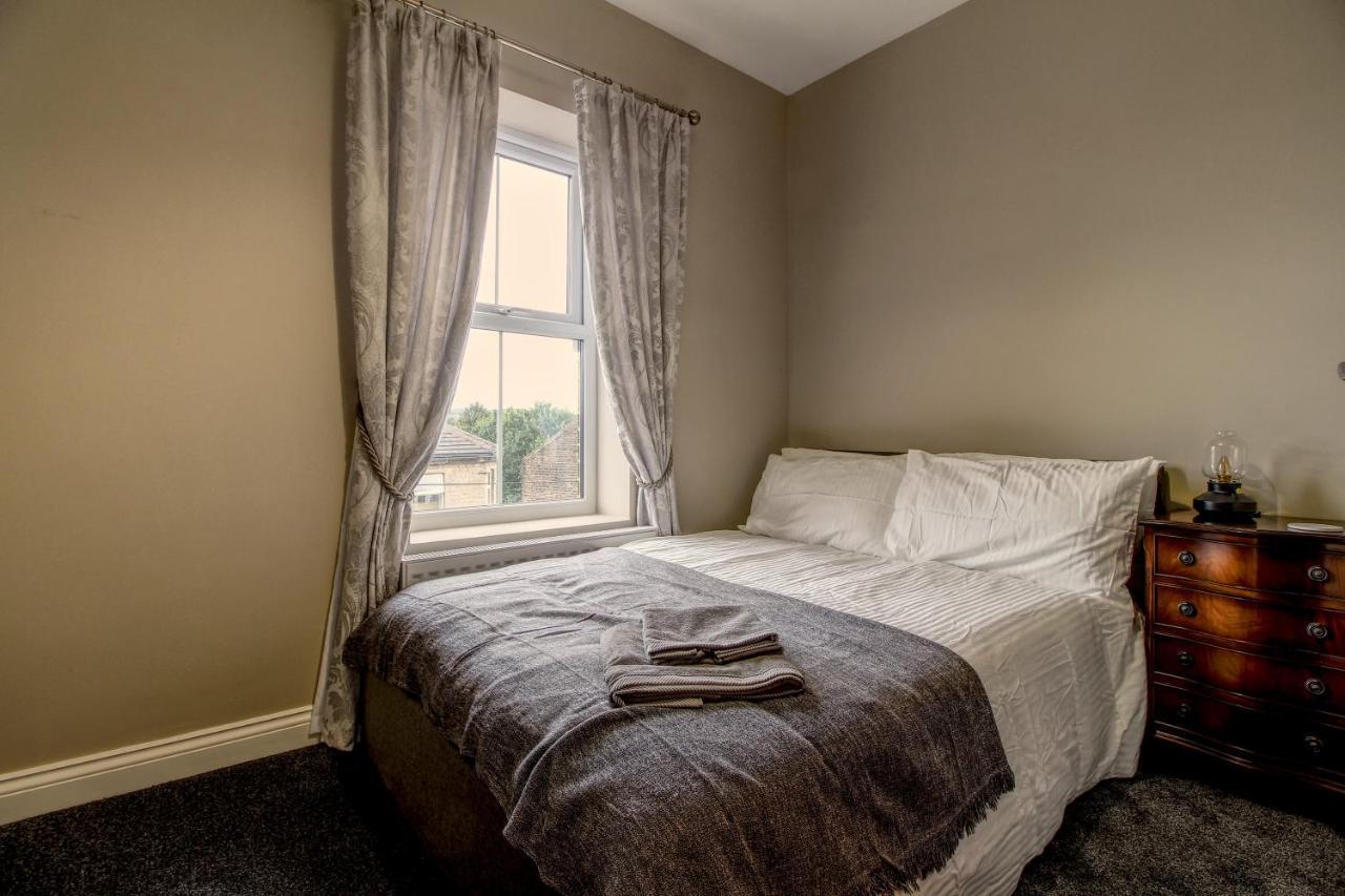 6 Dbl Bed, Central Huddersfield House Inc Parking 외부 사진