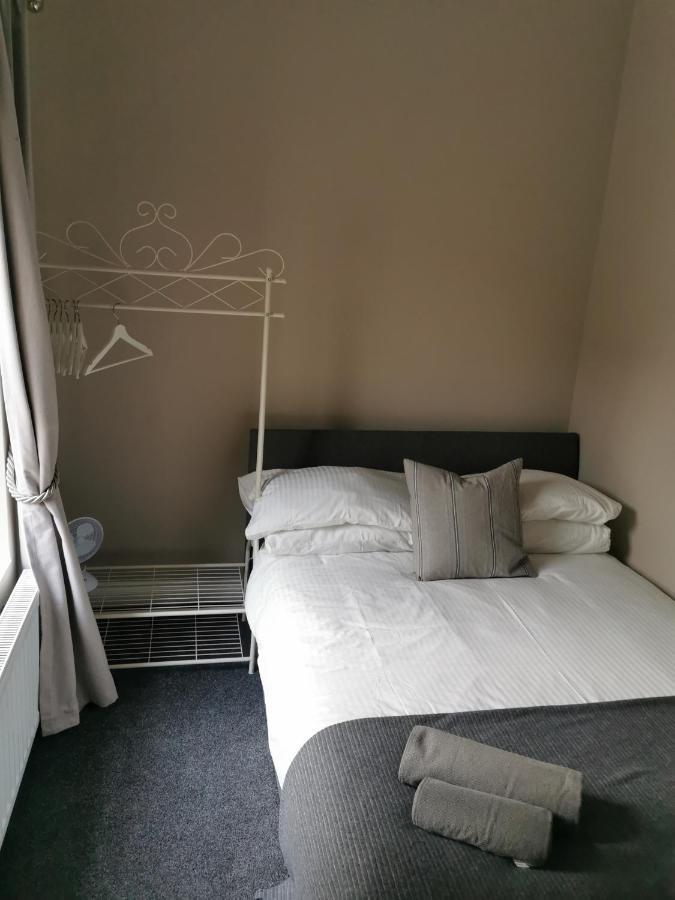 6 Dbl Bed, Central Huddersfield House Inc Parking 외부 사진